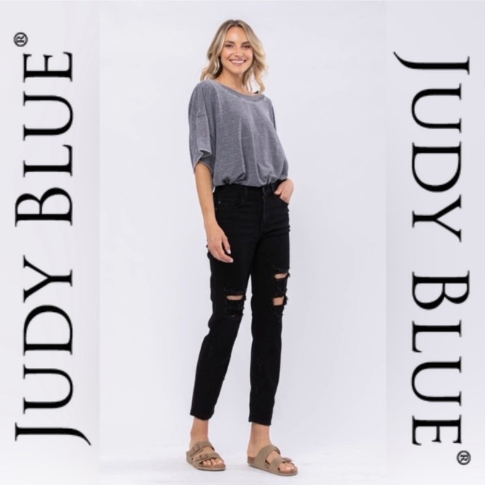 ‼️ Last Pair ‼️ JUDY BLUE | Black Hi-Waist Destroyed Boyfriend - NWT!
